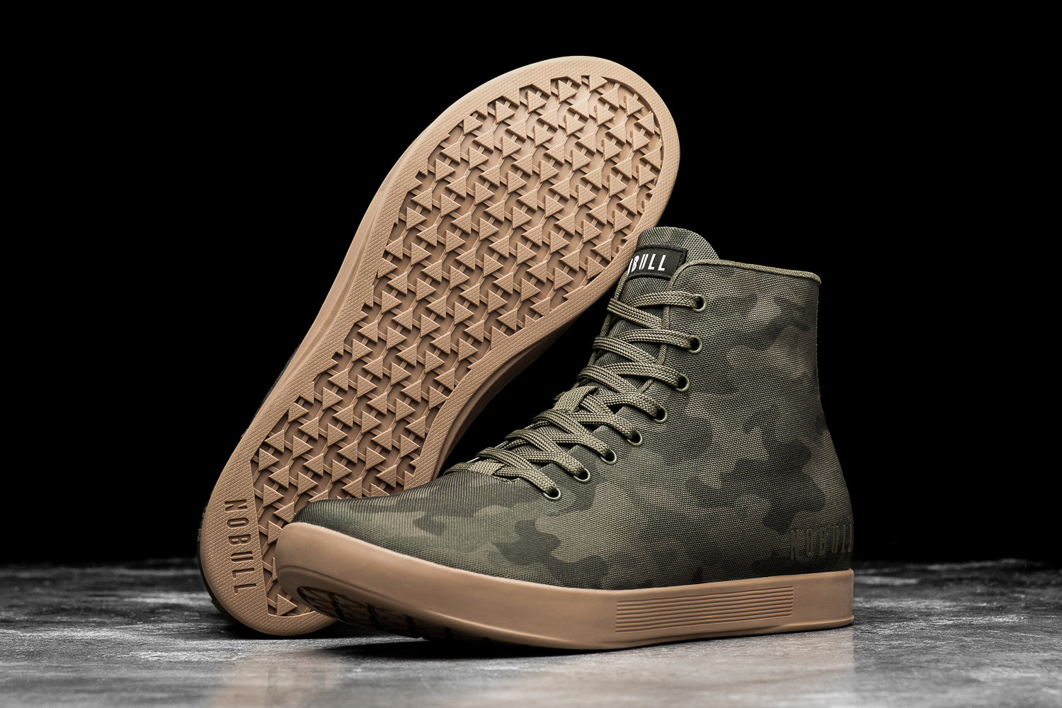 Men's Nobull Sneakers Camo | 934720-PWY